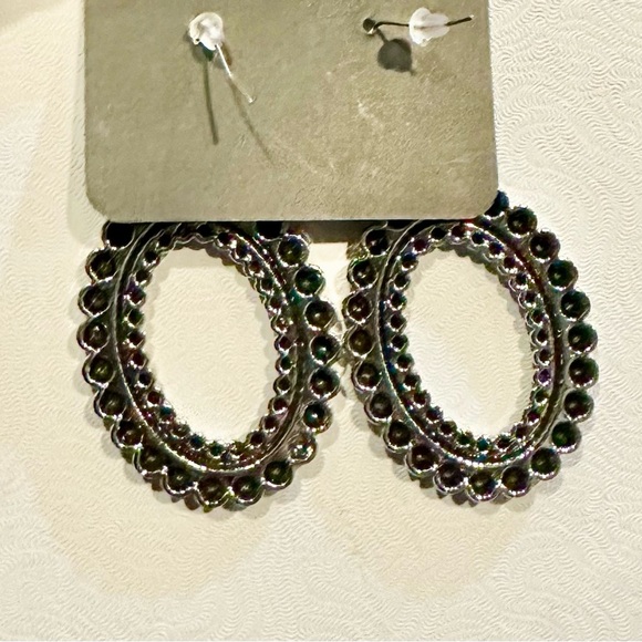 BOUTIQUE Silver Large Oval Beaded Drop Dangle Earrings Vintage Style - Picture 3 of 5